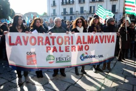 Lavoratori Almaviva Palermo