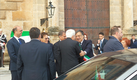 L'arrivo di Sergio Mattarella all'Ars