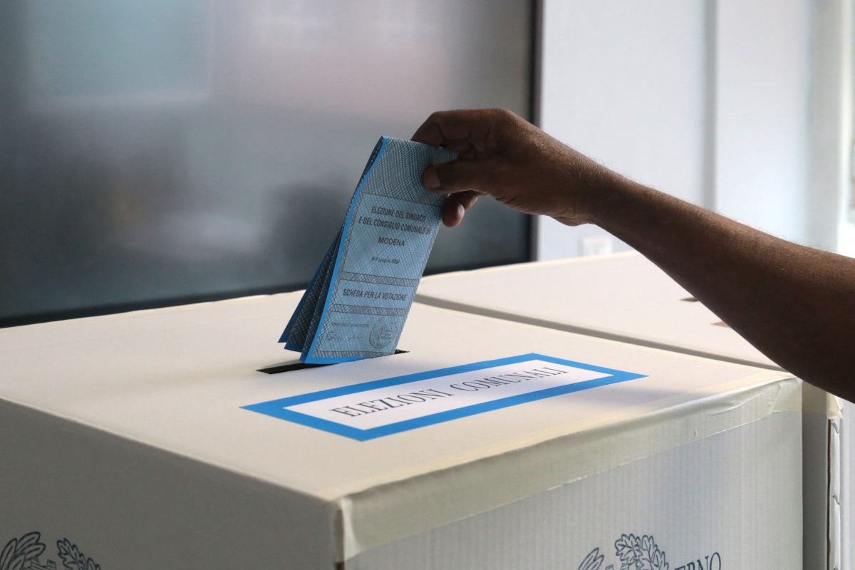 Amministrative, comuni al voto il 25-26 maggio. Eventuali ballottaggi 8-9 giugno