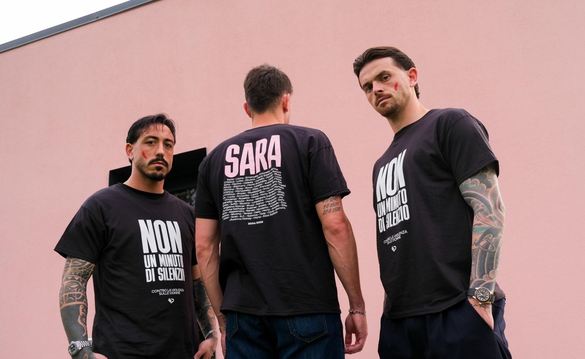 Il Palermo scende in campo con una maglia speciale in memoria di Sara Campanella Il Palermo scende in campo con una maglia speciale in memoria di Sara Campanella